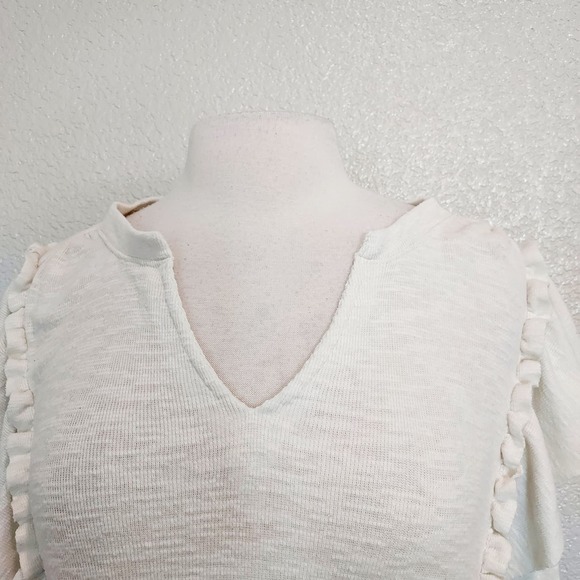 Pilcro Cream V-Neck Sweater w/Ruffle Trim Size Small - Picture 3 of 12